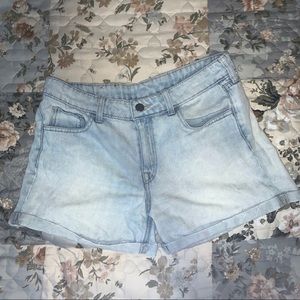 Light H&M jean shorts